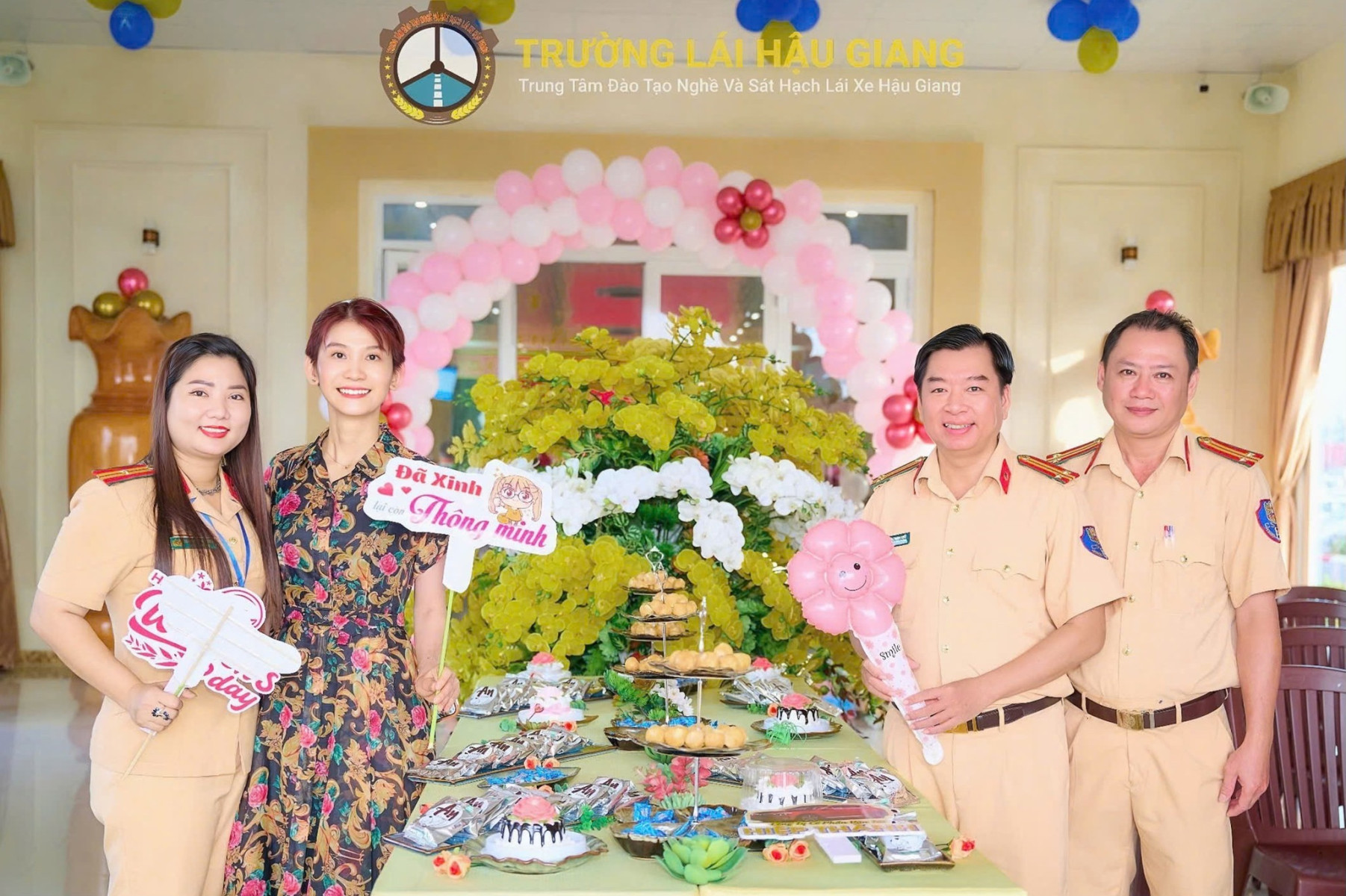 Trường lái Hậu Giang xin chúc mừng ngày Phụ nữ Việt Nam 20/10!