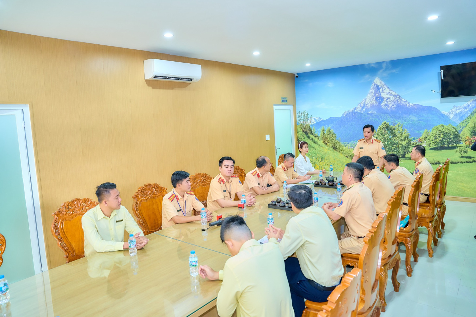 //truonglaihaugiang.vn/files/images/HOP%20HDSH.jpg?v=1.0