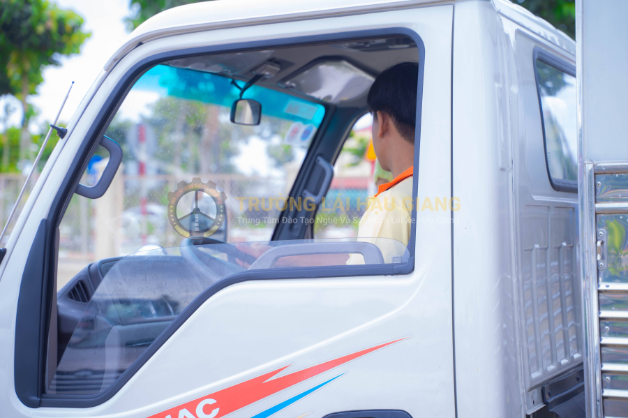 Hạng C lên D1